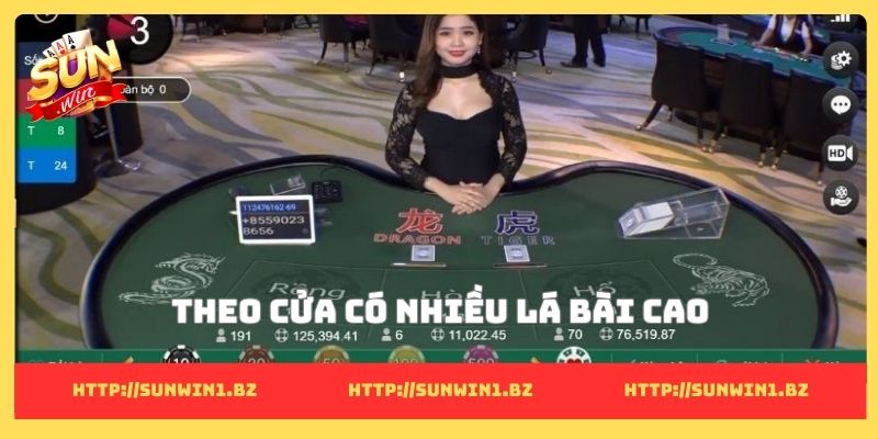 Theo cửa có nhiều lá bài cao